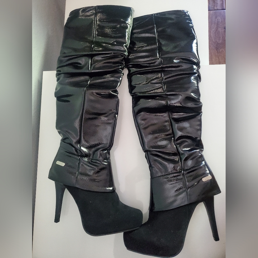 Dereon Women's Hide & Seek Black Over the Knee Boots